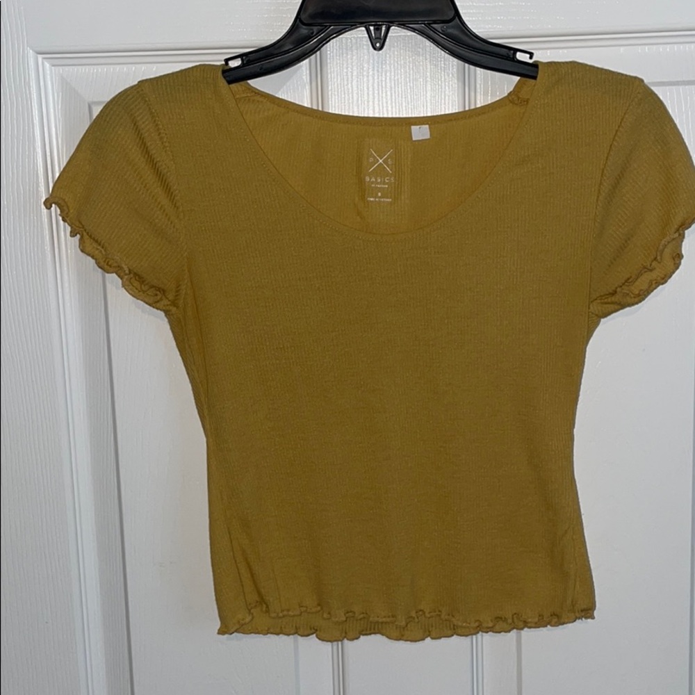 burnt-yellow lettuce edge top!